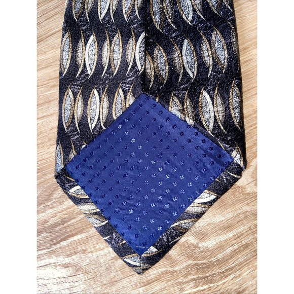 Vintage Pierre Cardin Men's Necktie Tie Silk   Geometric Black Gold Neutrals - Picture 3 of 6